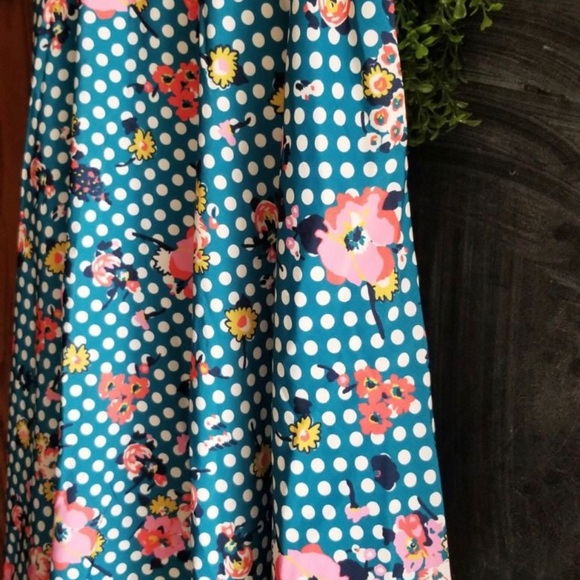 ModCloth Midi Swing Skirt - Picture 4 of 7